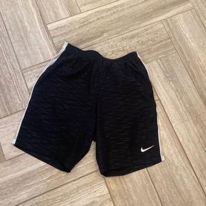 Nike Mens drawstring short